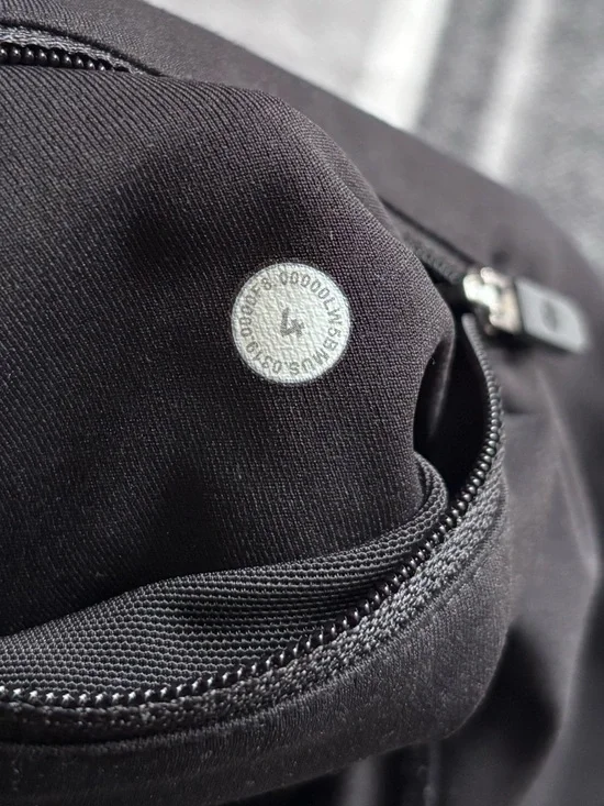 Lululemon Speed Up Tight in Black 28" *Full-On Luxtreme - Picture 10 of 13